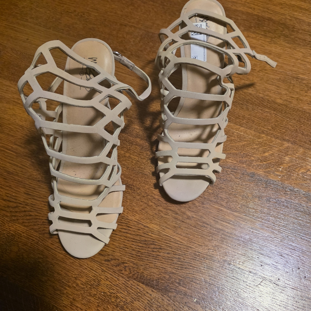 Women's Beige Strappy Sandals
